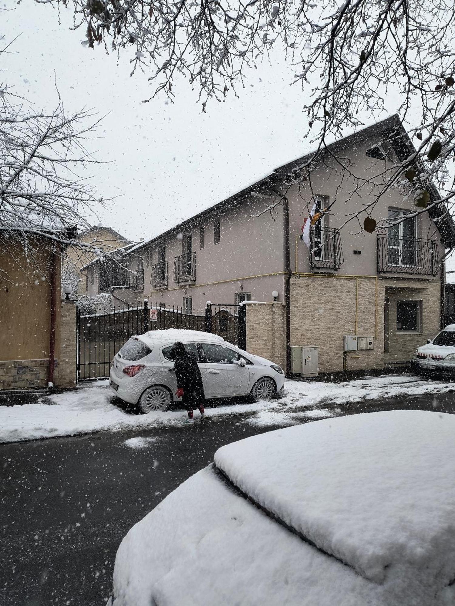 Casa Mais Braşov Exteriör bild