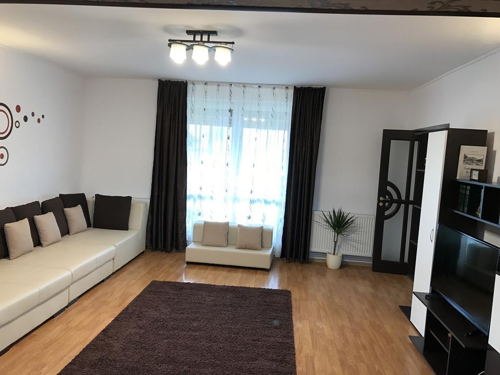 Casa Mais Braşov Exteriör bild