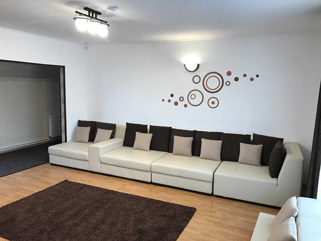 Casa Mais Braşov Exteriör bild