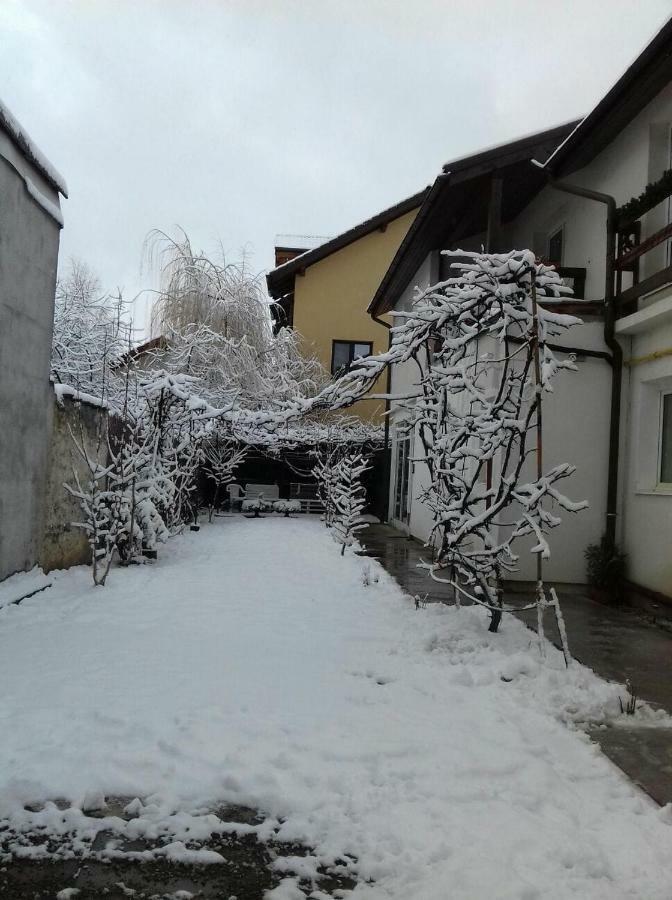 Casa Mais Braşov Exteriör bild